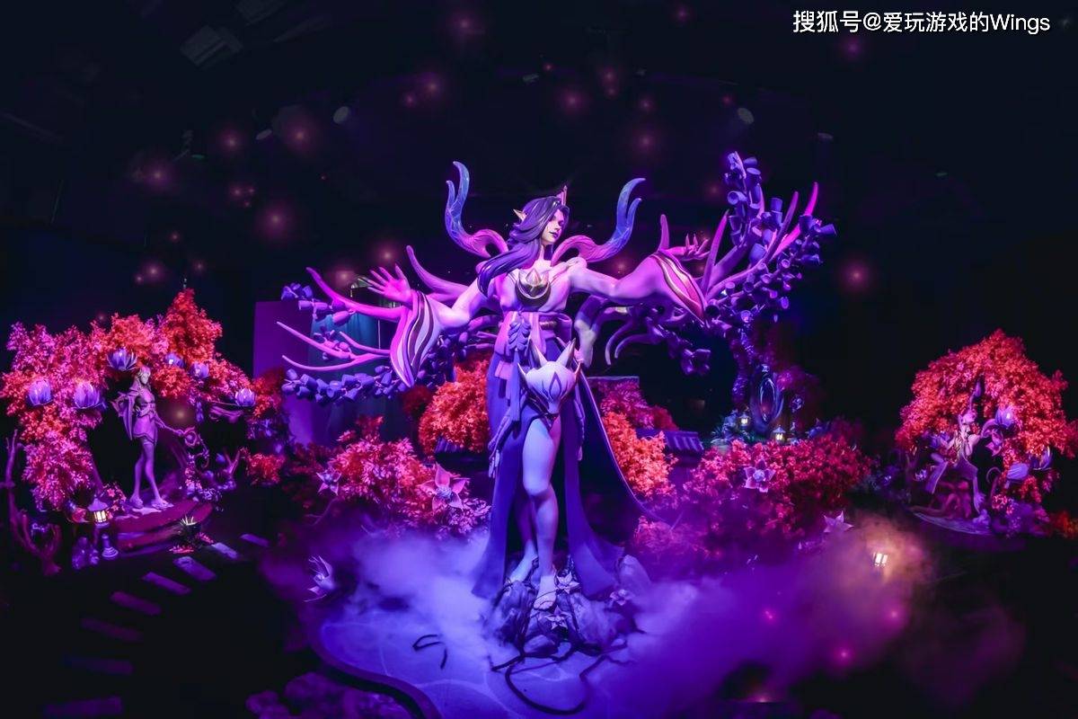 大巴免费接送，还有免费周边——LOL生日会竟如此阔绰！