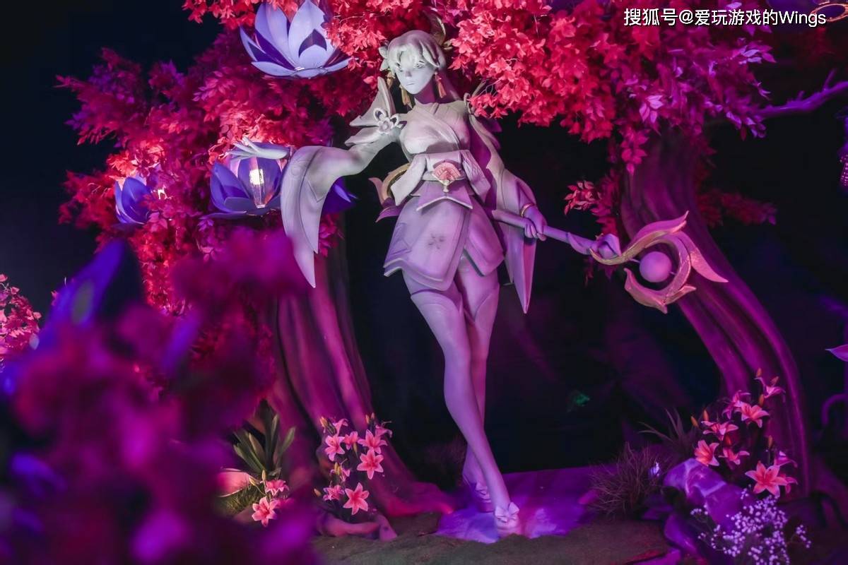 大巴免费接送，还有免费周边——LOL生日会竟如此阔绰！