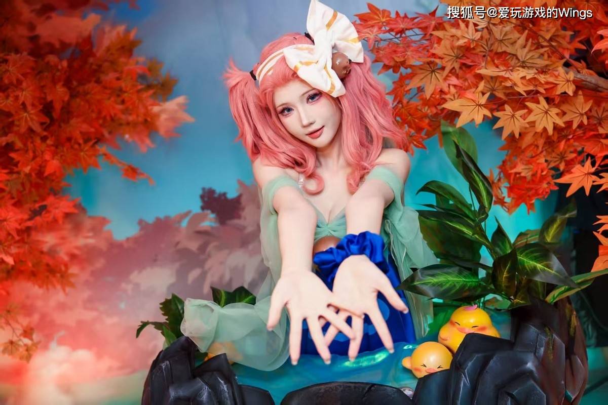 大巴免费接送，还有免费周边——LOL生日会竟如此阔绰！