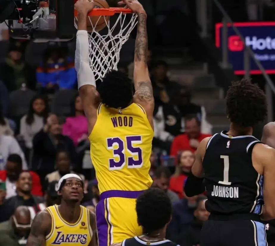 2016年NBA縂(zǒng)决赛歐(ōu)文为何(hé)fmvp一票難(nán)求(qiú)？